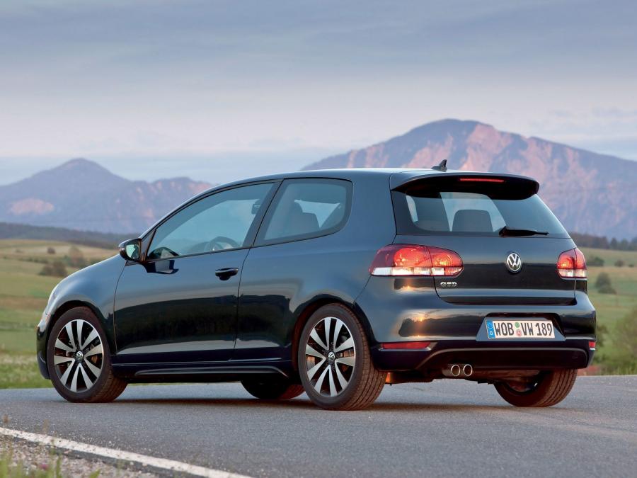  Volkswagen Golf GTD 3-Door 2009 года  (фото 21 из 34)